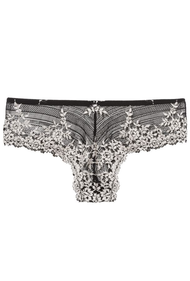 Calcinha Maxi Renda Embrace Lace Wacoal Preto